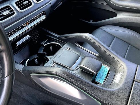 Used 2022 Mercedes-Benz GLE 350 4MATIC w/ Premium Package image 15