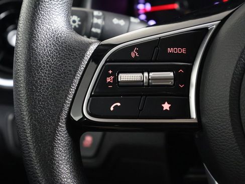 Used 2023 Kia Forte LXS image 32