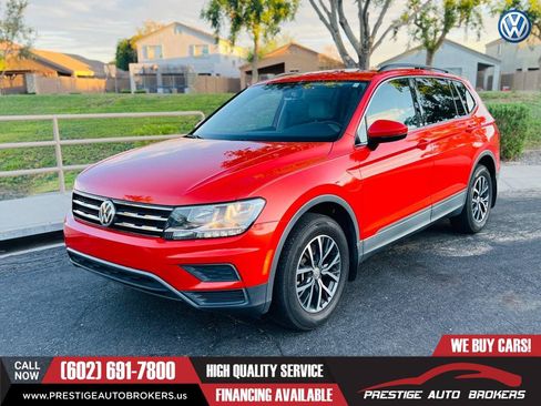 Used 2019 Volkswagen Tiguan SE w/ Panoramic Sunroof Package AWD/4WD image 1
