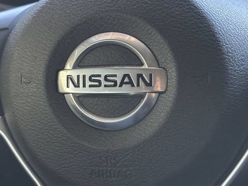 Used 2023 Nissan Sentra SR w/ Midnight Edition Package FWD image 13