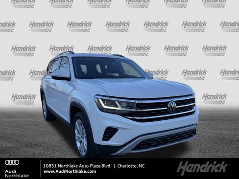 Used 2023 Volkswagen Atlas SE w/ Panoramic Sunroof Package image 1