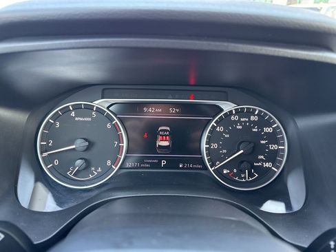 Used 2025 Nissan Rogue SV FWD image 22