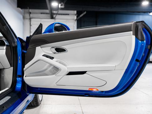 Used 2015 Porsche 911 Targa 4 image 24