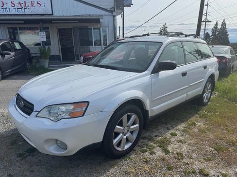 Used 2006 Subaru Outback 2.5i image 2