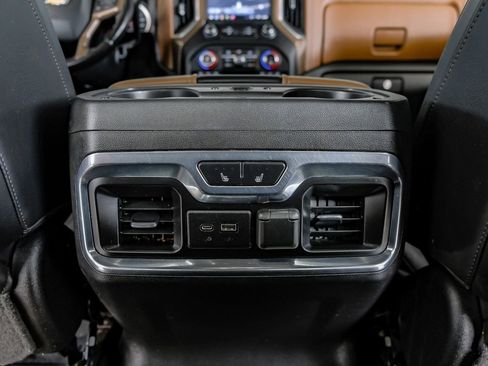 Used 2021 Chevrolet Silverado 3500 High Country image 37