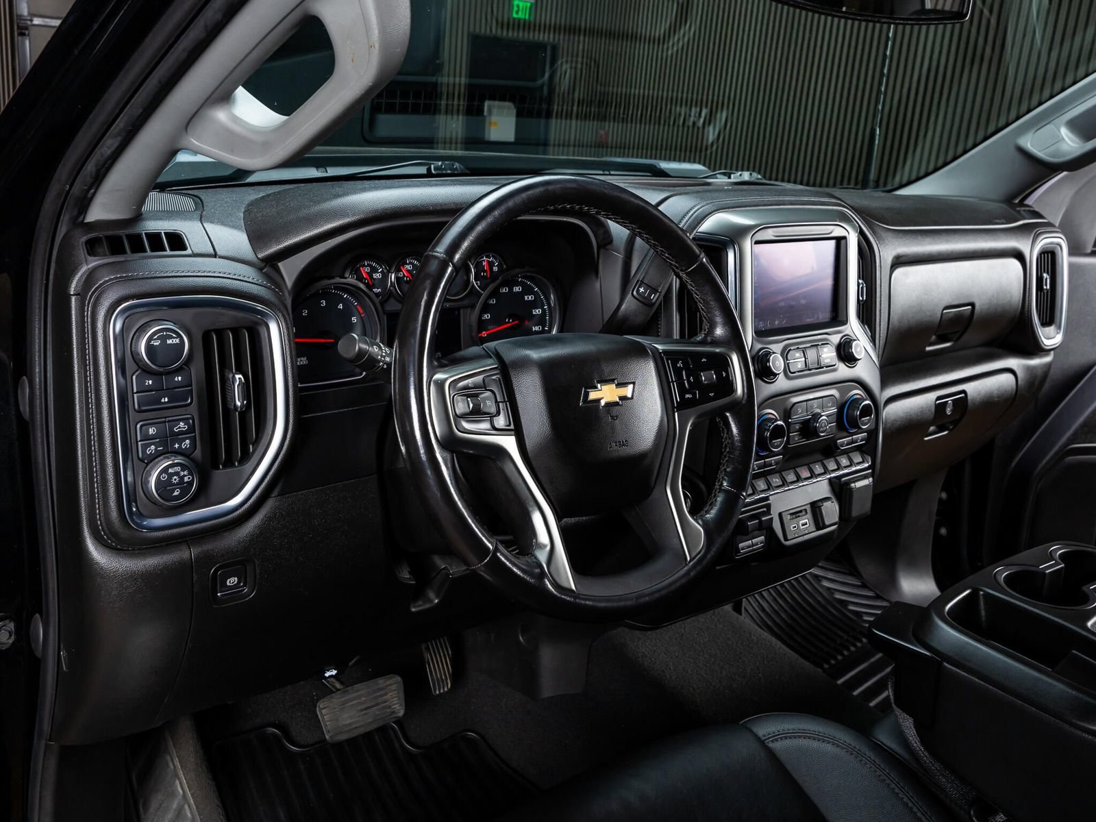 Used 2021 Chevrolet Silverado 2500 LT w/ All Star Edition AWD/4WD image 14