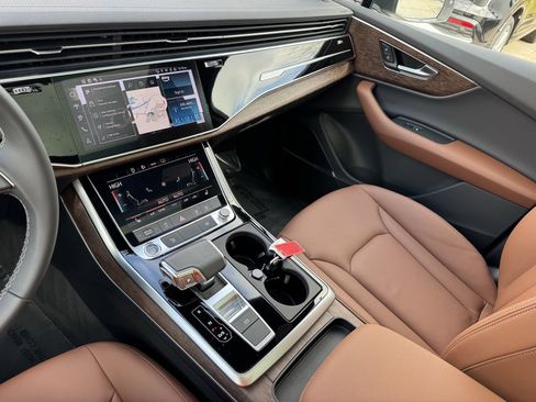 Used 2025 Audi Q7 2.0T Premium w/ Convenience Plus Package image 32