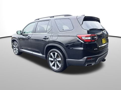 Used 2023 Honda Pilot Elite image 3