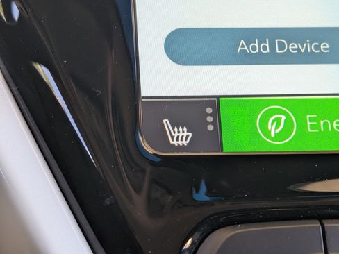 Used 2020 Chevrolet Bolt LT image 32