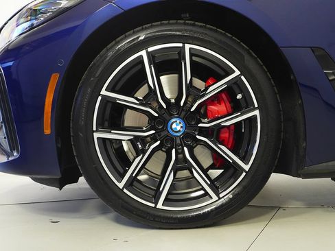 Used 2023 BMW i4 eDrive40 w/ M Sport Package RWD image 5