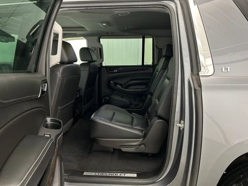 Used 2020 Chevrolet Suburban LT AWD/4WD image 27