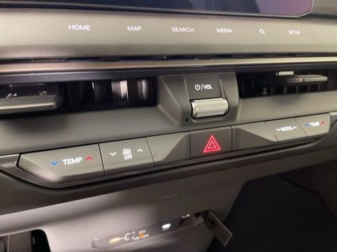 New 2026 Kia EV9 Wind image 32