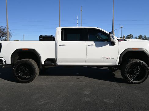 Used 2024 GMC Sierra 2500 AT4 w/ AT4 Premium Plus Package image 13