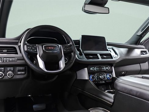 Used 2023 GMC Yukon SLT w/ SLT Luxury Package image 27