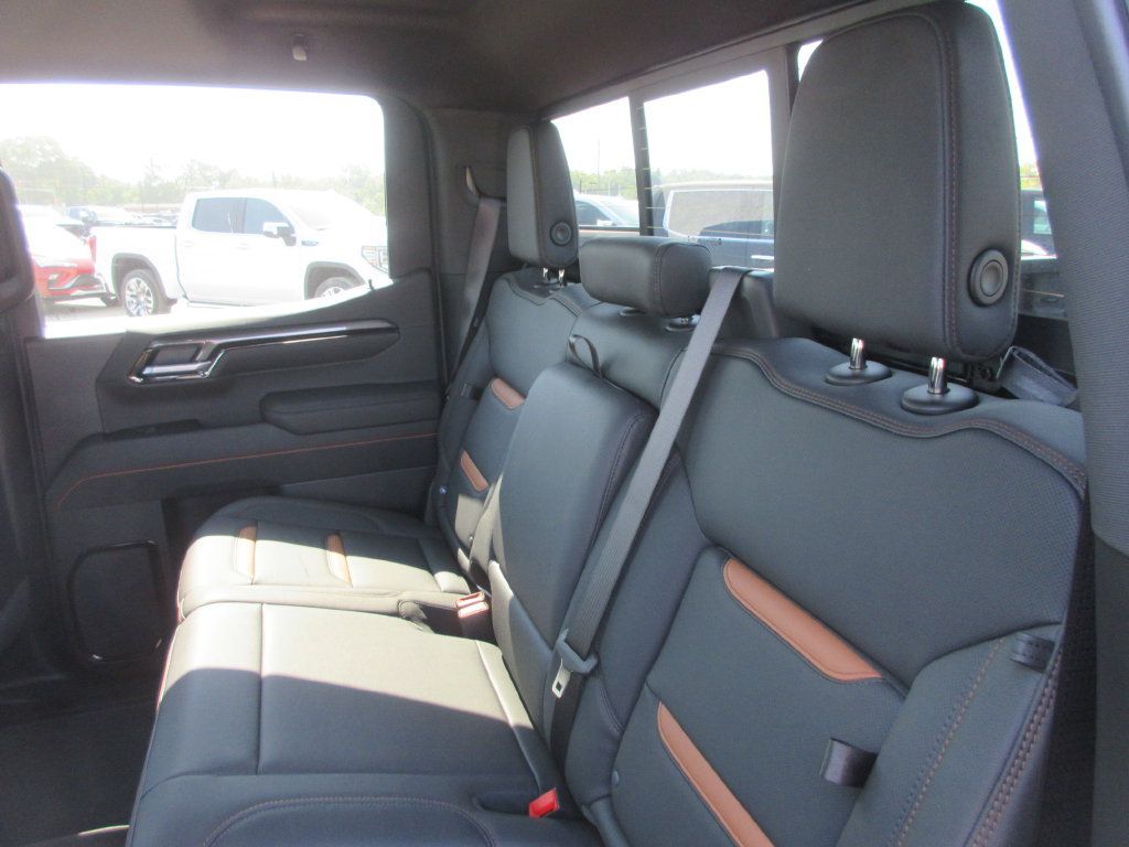 New 2026 GMC Sierra 1500 AT4 w/ AT4 Premium Package AWD/4WD image 17