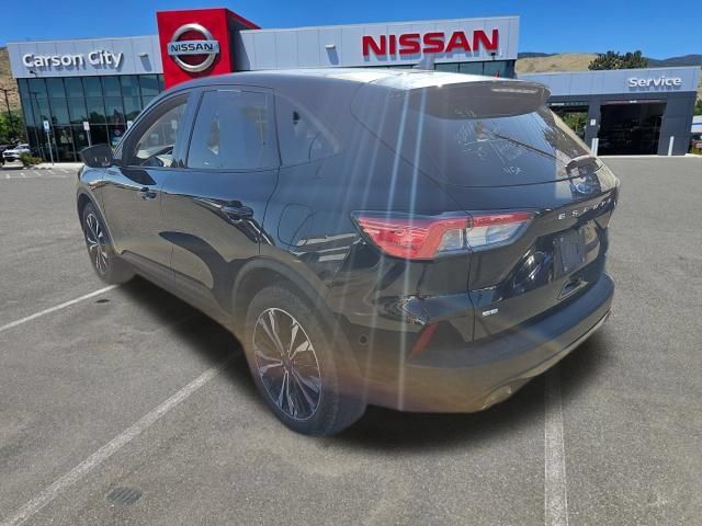 Used 2021 Ford Escape SE w/ SE Sport Appearance Package AWD/4WD image 9