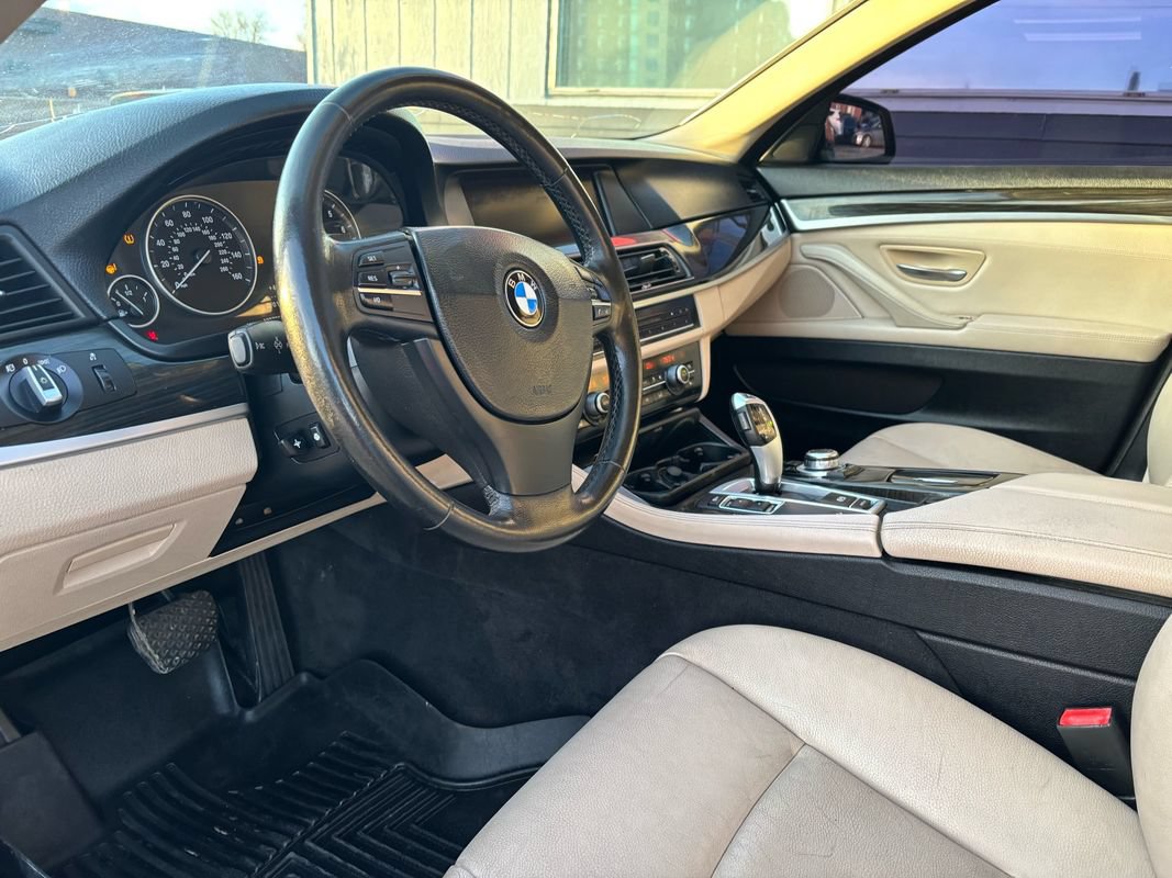 Used 2013 BMW 528i xDrive Sedan AWD/4WD image 16