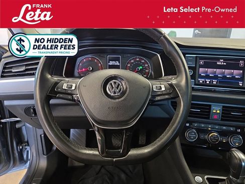 Used 2019 Volkswagen Jetta SE FWD image 13