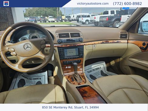 Used 2008 Mercedes-Benz E 350 Sedan image 24