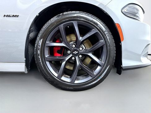 Used 2019 Dodge Charger R/T w/ Blacktop Package RWD image 42