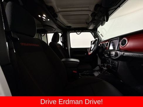 Used 2023 Jeep Wrangler Unlimited Rubicon AWD/4WD image 24