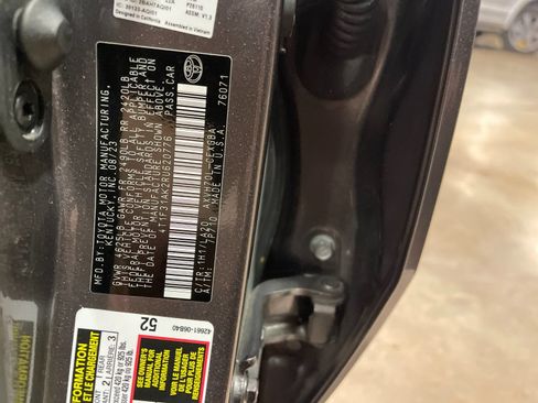 Used 2024 Toyota Camry XLE FWD image 31