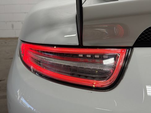 Used 2016 Porsche 911 GT3 RS image 11