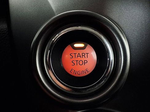 Used 2018 Nissan Titan Platinum Reserve w/ Platinum Utility Package image 17