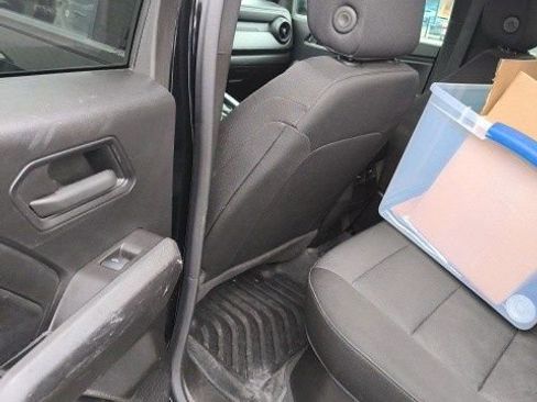 Used 2023 Chevrolet Colorado Trail Boss w/ Technology Package image 11