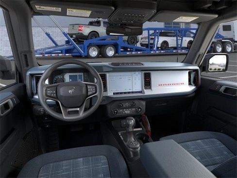 Used 2025 Ford Bronco Heritage Edition image 9