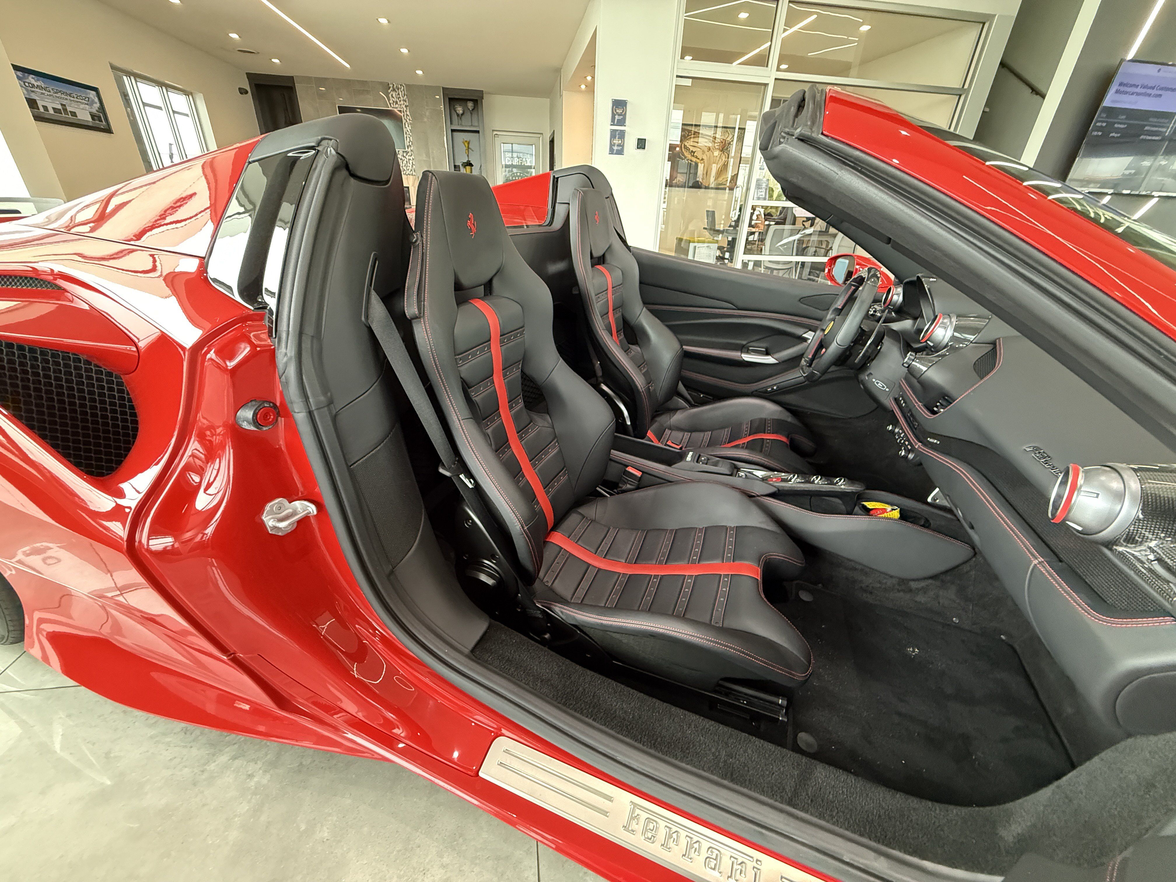 Used 2021 Ferrari F8 Tributo RWD image 26