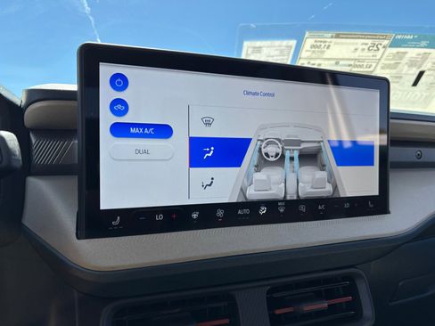 New 2026 Ford Maverick Lariat image 31