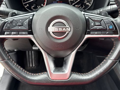 Used 2024 Nissan Altima 2.0 SR FWD image 19