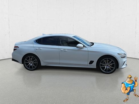 Used 2026 Genesis G70 2.5T image 4