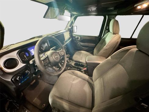 Used 2025 Jeep Wrangler Sport S w/ Convenience Group image 11