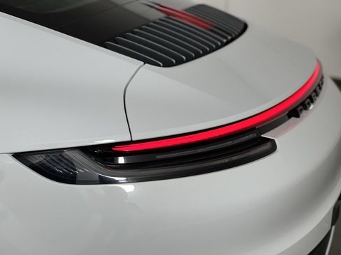 Certified 2022 Porsche 911 Carrera 4S image 16