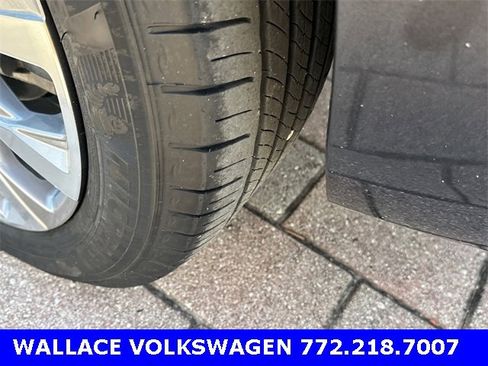 Used 2024 Chevrolet Blazer Premier image 14