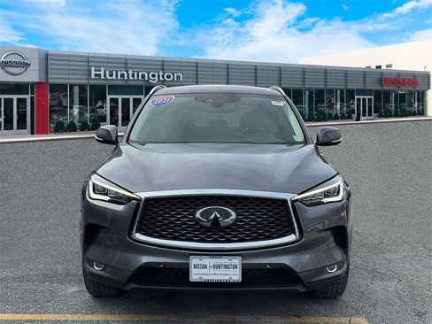 Used 2021 INFINITI QX50 Sensory image 2