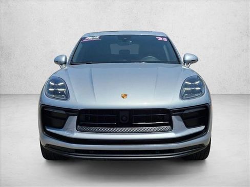 Used 2023 Porsche Macan AWD/4WD image 2
