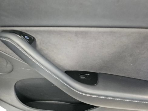 Used 2020 Tesla Model Y Long Range AWD/4WD image 8