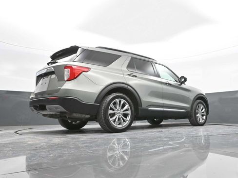 Used 2020 Ford Explorer XLT w/ Equipment Group 202A image 41