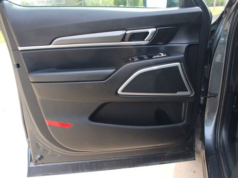 Used 2020 Kia Telluride LX AWD/4WD image 37