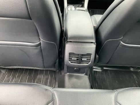 Used 2017 Ford Fusion SE w/ Equipment Group 201A image 27