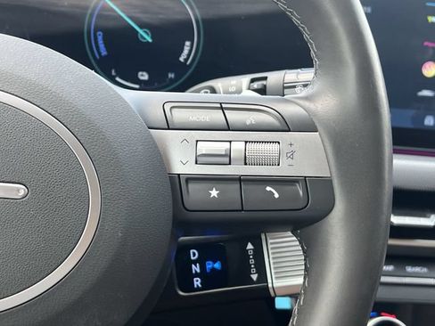 Certified 2025 Hyundai Sonata Limited FWD image 29