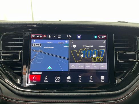 Used 2025 Dodge Durango GT w/ Blacktop Package image 16