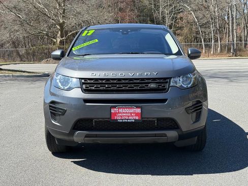 Used 2017 Land Rover Discovery Sport SE AWD/4WD image 2