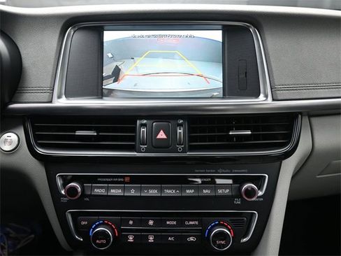 Used 2018 Kia Optima EX w/ Technology Package image 12