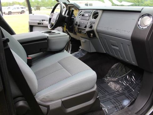 Used 2016 Ford F250 XLT w/ XLT Value Package image 16