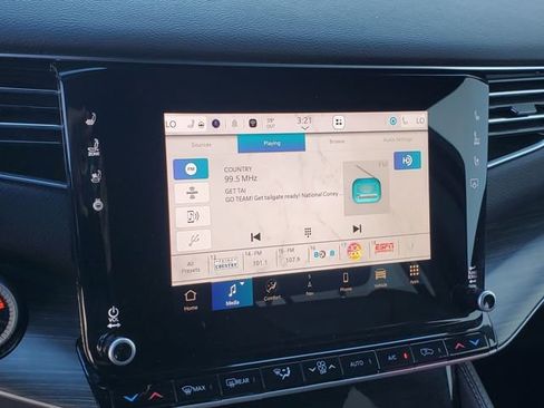 Used 2024 Jeep Wagoneer L Series II w/ Flexible Seating Group image 23