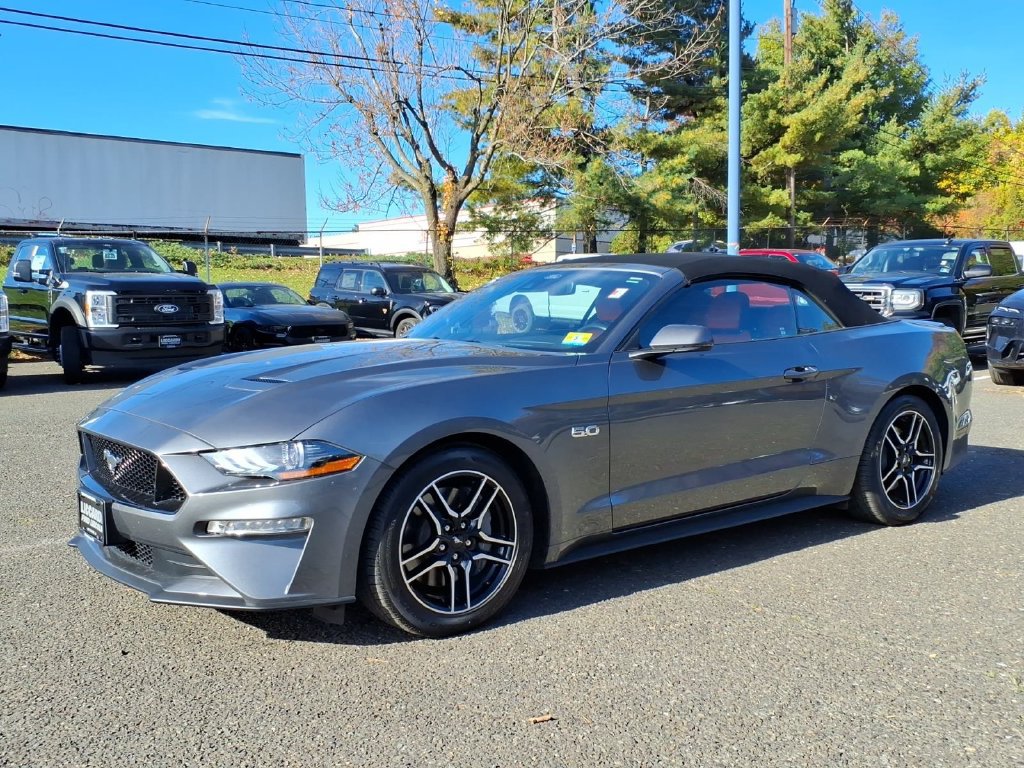 Used 2021 Ford Mustang GT Premium w/ Equipment Group 401A RWD image 3